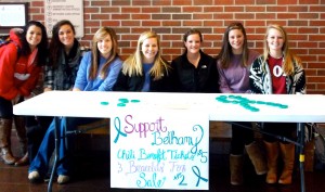 Left to Right: Lauren Holley, Kaitlynn tash, Katie Long, Mary Kathryn McNatt, Mallory Simpson and Alyx Burrus sell armbands to raise money for Bethany Scott. (Ellee Agee)