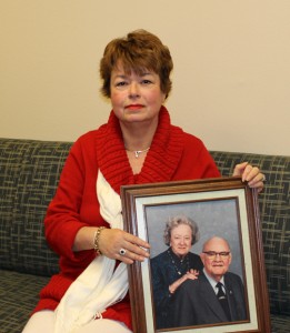 UTM alumna Betty Smith of Union City, Col. Tom’s niece, is holding a photo of her uncle Col. Tom Elam and Ms. Kathleen Elam. Smith is wearing the same ring and bracelet that Ms. Kathleen is wearing in the photo. (Sheila Scott)